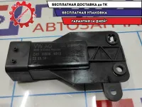 Блок управления вентилятором Skoda Rapid 5J0919506.