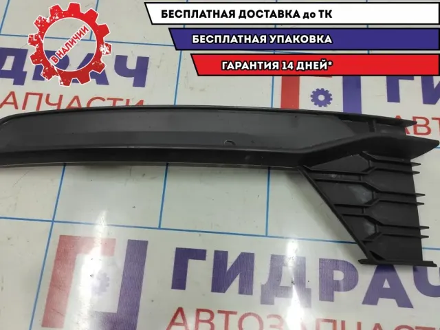 Решетка в бампер левая Skoda Rapid 5JA807681A9B9.