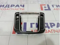 Накладка декоративная на кулису КПП Skoda Superb (3T) 3T0863212BTDZ
