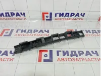 Кронштейн заднего бампера правый Skoda Superb (3T) 3T5807864