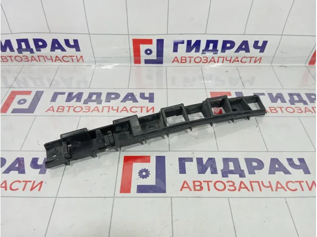 Кронштейн заднего бампера правый Skoda Superb (3T) 3T5807864