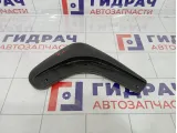 Брызговик передний левый Skoda Superb (3T)