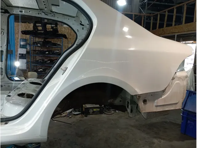 Крыло заднее левое Skoda Superb (3T)