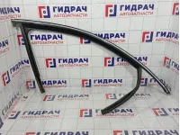 Уплотнитель стекла двери передней правой Skoda Superb (3T) 3T0837432E