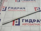 Накладка стекла переднего левого Skoda Superb (3T) 3T0837475A