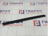 Уплотнитель стекла двери задний правый Skoda Superb (3T) 3T5839480