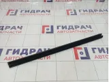 Уплотнитель стекла двери задний правый Skoda Superb (3T) 3T5839480