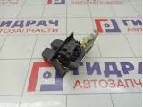 Замок багажника Skoda Superb (3T) 8R0827505