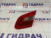 Фонарь задний внутренний правый Skoda Superb (3T) 3T5945108
