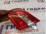 Фонарь задний внутренний правый Skoda Superb (3T) 3T5945108