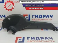 Обшивка петли багажника правая Skoda Superb 2 3T5867602C9B9. Царапины.
