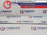 Накладка стекла переднего левого Skoda Superb 2 3T0837475A.