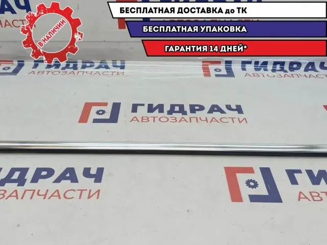 Накладка стекла заднего правого Skoda Superb 2 3T5839908.