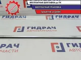 Накладка стекла заднего левого Skoda Superb 2 3T5839907. Царапины.