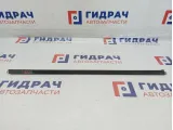 Накладка стекла заднего левого Skoda Superb 2 3T5839907. Царапины.