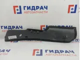 Накладка консоли левая Skoda Superb 2 3T1863045BYLK. Потертость.