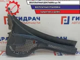 Решетка стеклоочистителя правая Skoda Superb 2 3T0819416A9B9. Дефект.