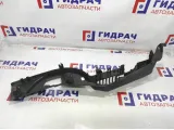 Держатель задней полки левый Skoda Superb 2 3T5867761B9B9.