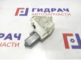 Моторчик стеклоподъемника передний правый Skoda Superb 2 8K0959802A.