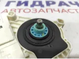 Моторчик стеклоподъемника задний левый Skoda Superb 2 8K0959811A.