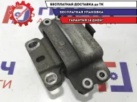 Опора КПП левая Skoda Superb 2 1K0199555N.