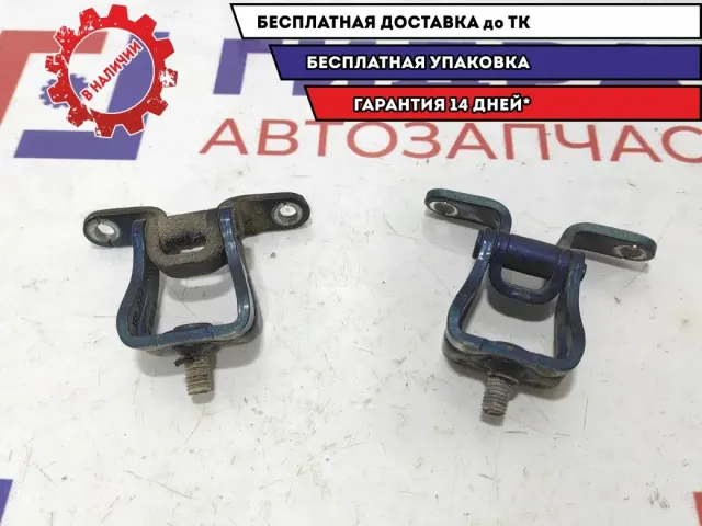 Петли двери багажника Skoda Superb 2 . Пара.