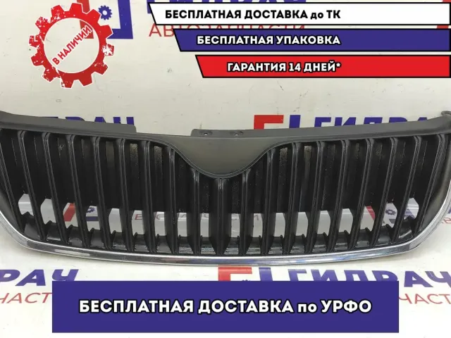 Решетка радиатора Skoda Superb 2 3T0853668A.