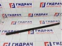 Уплотнитель стекла переднего левого Skoda Superb 3T0837479