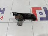 Кнопка центрального замка левая Skoda Superb 3T0962125B