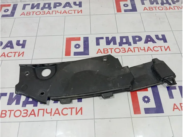 Кожух замка капота правая Skoda Superb 3T0807082