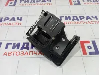 Кронштейн блока предохранителей Skoda Superb 1K0907361C