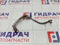 Трубка турбокомпрессора Skoda Superb 06J145771D