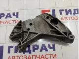 Кронштейн двигателя правый Skoda Superb 06J199207P
