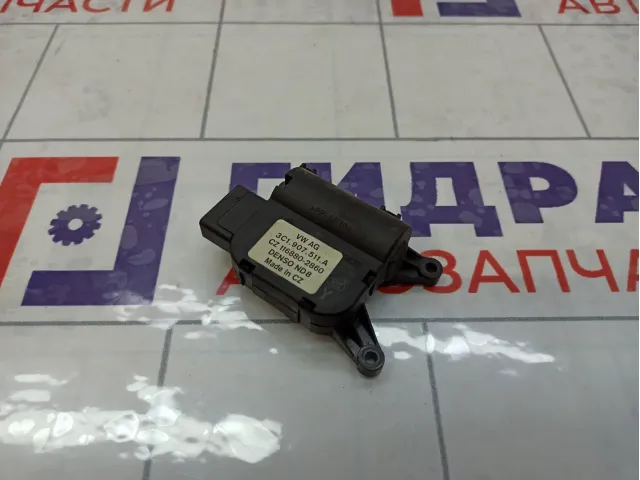 Моторчик заслонки отопителя (печки) Skoda Superb 3C1907511A