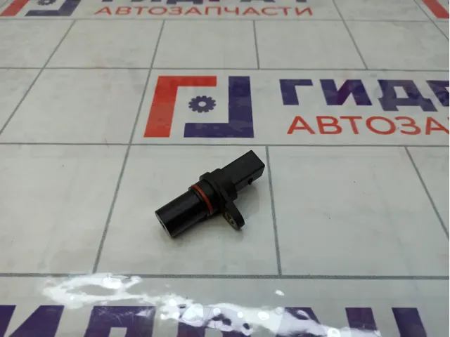 Датчик положения коленвала Skoda Superb 06H906433