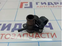 Трубка системы охлаждения Skoda Superb (3T) 06J121132G