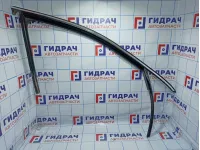 Уплотнитель стекла двери переднего левого Skoda Superb (3T) 3T0837431E