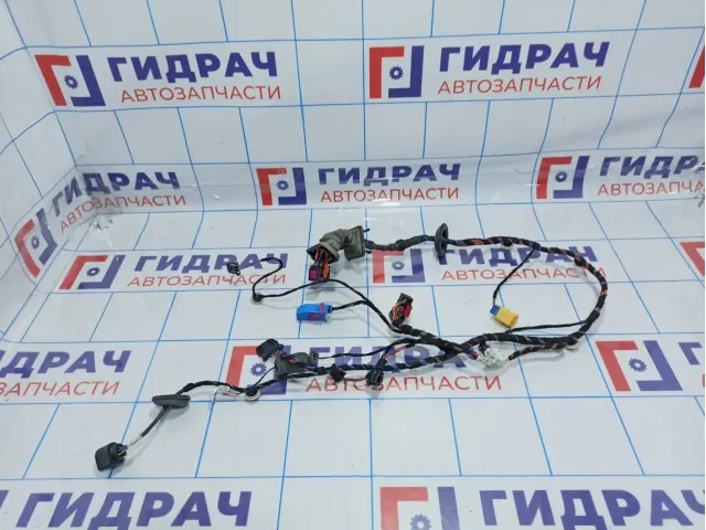 Проводка двери передней правой Skoda Superb (3T)