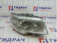Фара правая Skoda Superb (3T) 3T1941018E