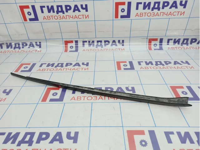 Молдинг лобового стекла правый Skoda Superb (3T) 3T08543285AP