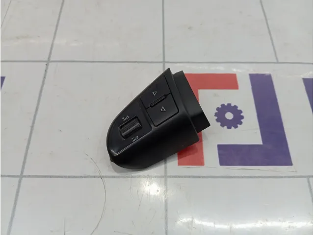 Блок кнопок в рулевое колесо Skoda Superb (3T) 3T0959537B