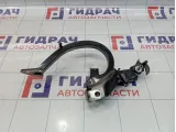 Петля багажника левая Skoda Superb (3T)
