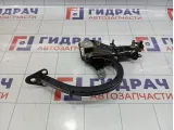 Петля багажника правая Skoda Superb (3T)