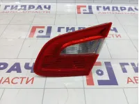 Фонарь задний внутренний правый Skoda Superb (3T) 3T5945108