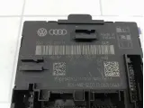 Блок комфорта двери передний левый Skoda Superb (3T) 8X0959793H
