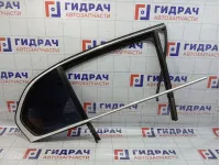 Стекло двери форточка задней правой Skoda Superb (3T) 3T5845210AM