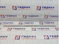Накладка стекла переднего правого Skoda Superb (3T) 3T0837476A