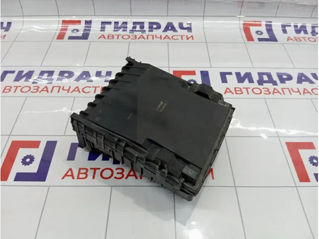 Блок предохранителей Skoda Superb (3T) 1K0937125D