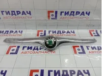 Накладка решетки радиатора Skoda Superb (3T) 3T0853633