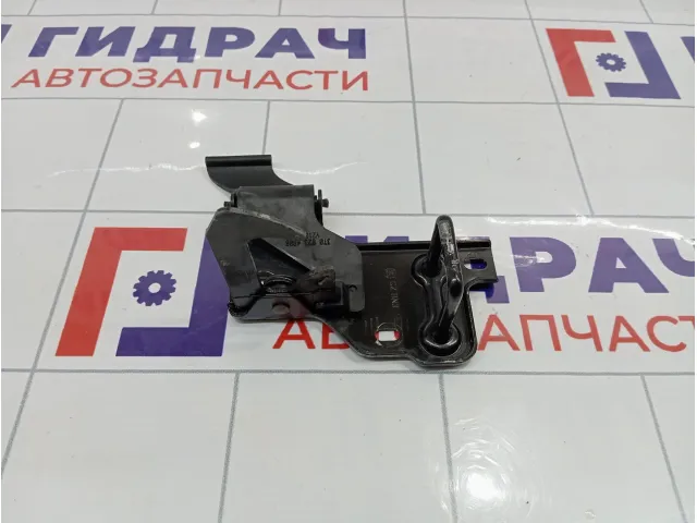 Крючок капота Skoda Superb (3T)